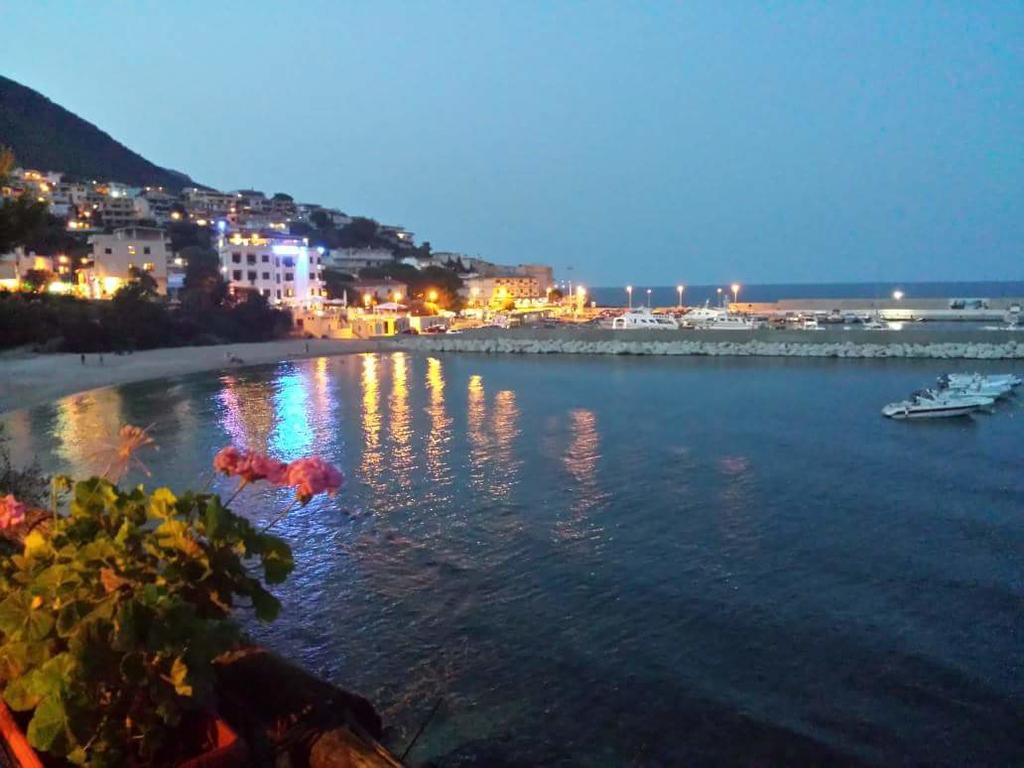 Appartamenti Le Conchiglie E Le Stelle Marine Cala Gonone Dış mekan fotoğraf